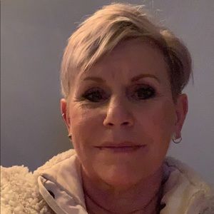 Meet your Posher, Wendy